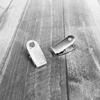 Badge Clip (Thumb-Grip)